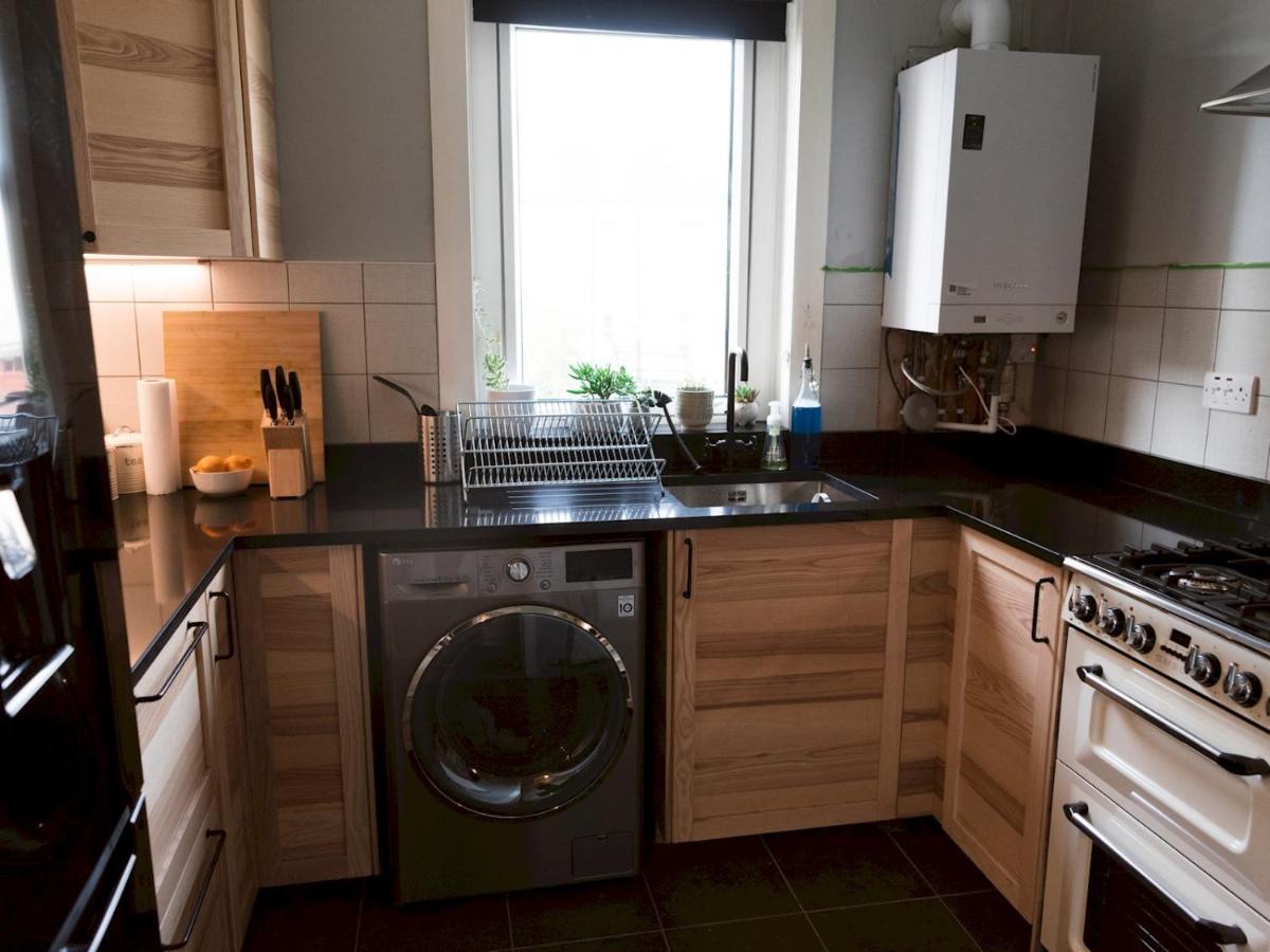 Pass The Keys Cozy Two Bed Flat Near Glasgow Airport & Paisley Exteriér fotografie