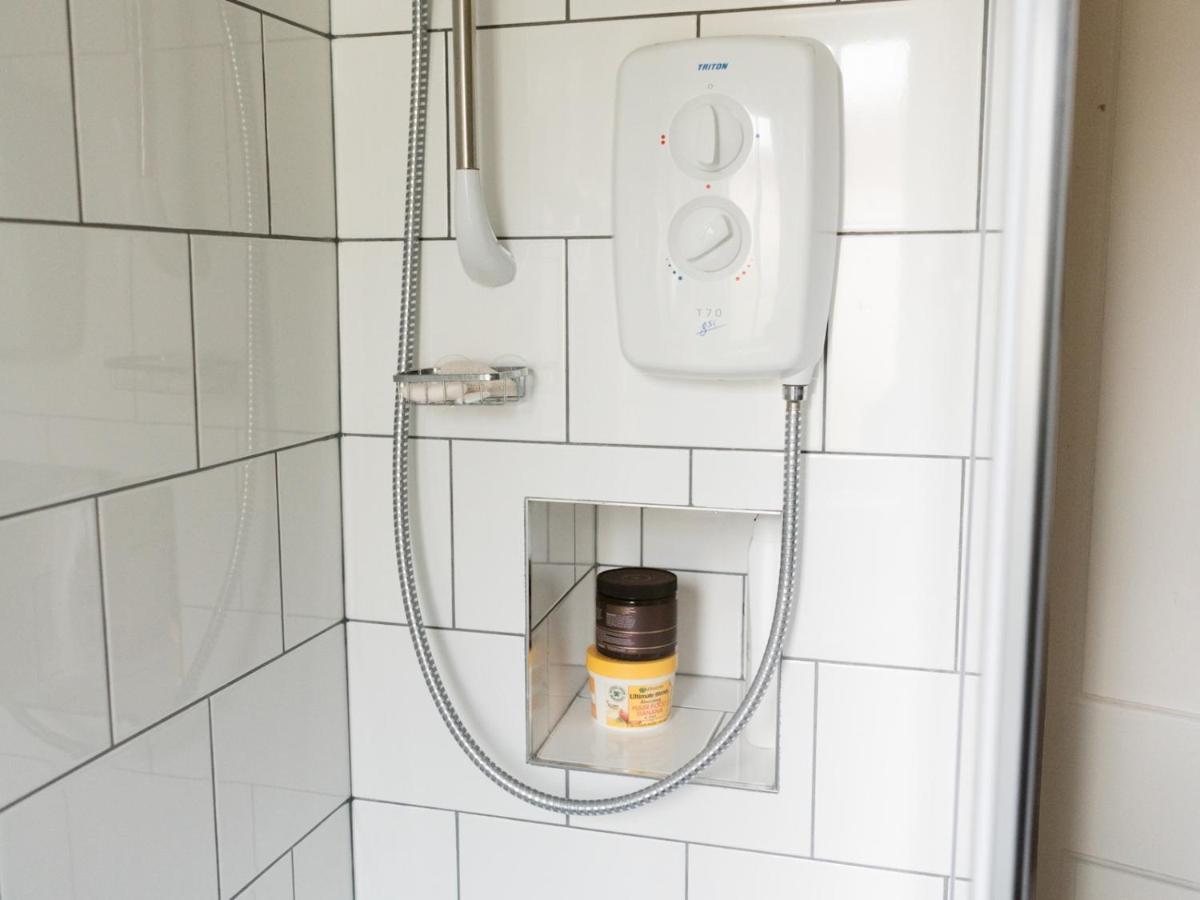 Pass The Keys Cozy Two Bed Flat Near Glasgow Airport & Paisley Exteriér fotografie